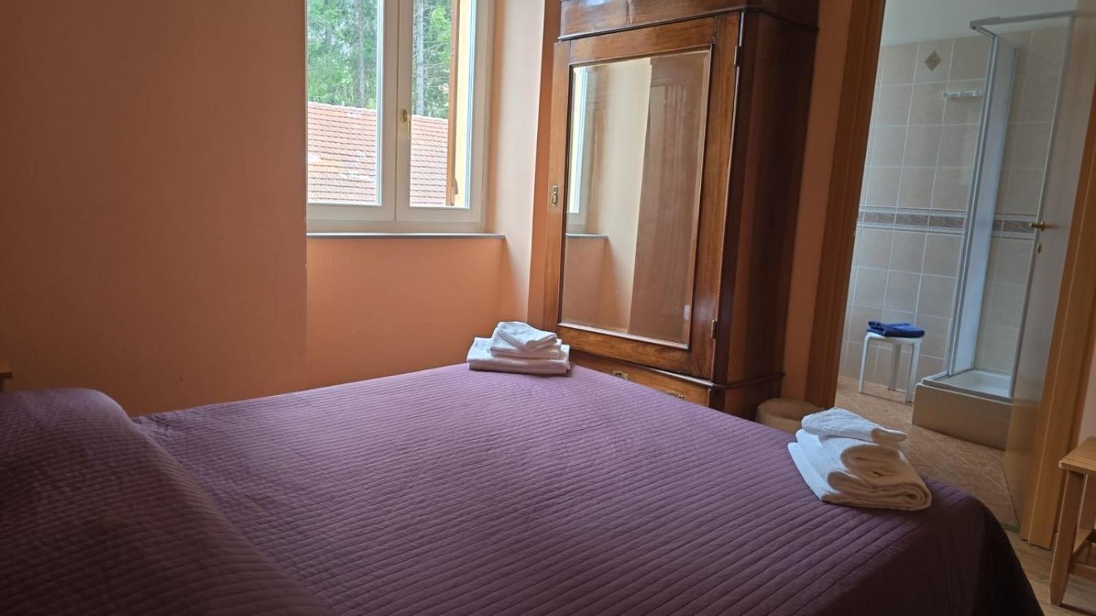 Albergo Minetto Martina Olba Екстер'єр фото