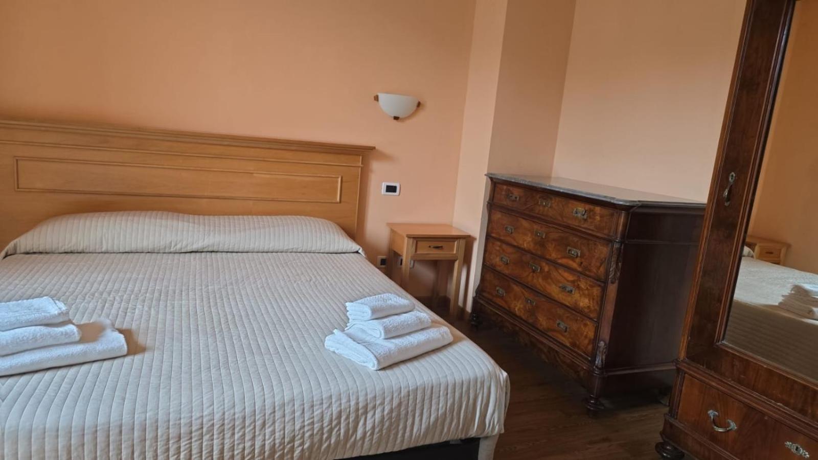 Albergo Minetto Martina Olba Екстер'єр фото